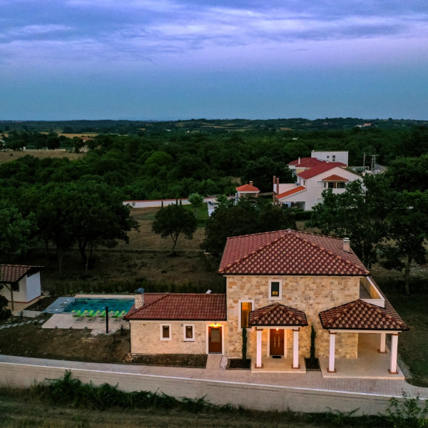 Villa Pietro, Villa Pietro  Žerava