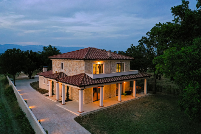 Peace And Privacy For A Relaxing Family Holiday, Villa Pietro  Žerava