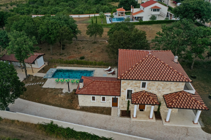 Exterior, Villa Pietro  Žerava